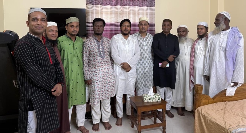নতুনপাড়া বায়তুস সালাম জামে মসজিদে খলিলুর রহমানের অনুদান